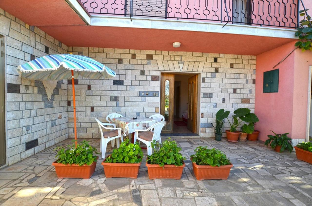 Miro Apartments Kanfanar Εξωτερικό φωτογραφία