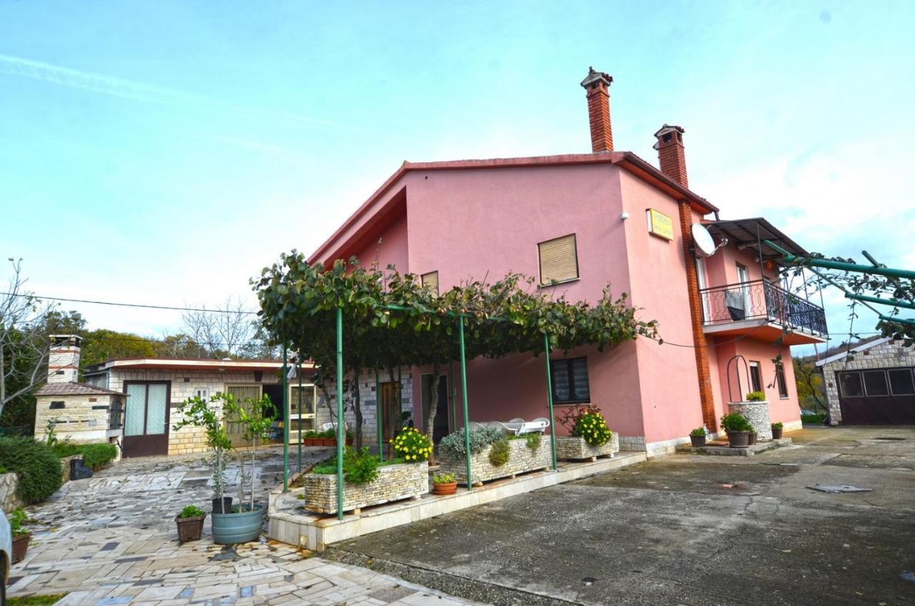 Miro Apartments Kanfanar Εξωτερικό φωτογραφία